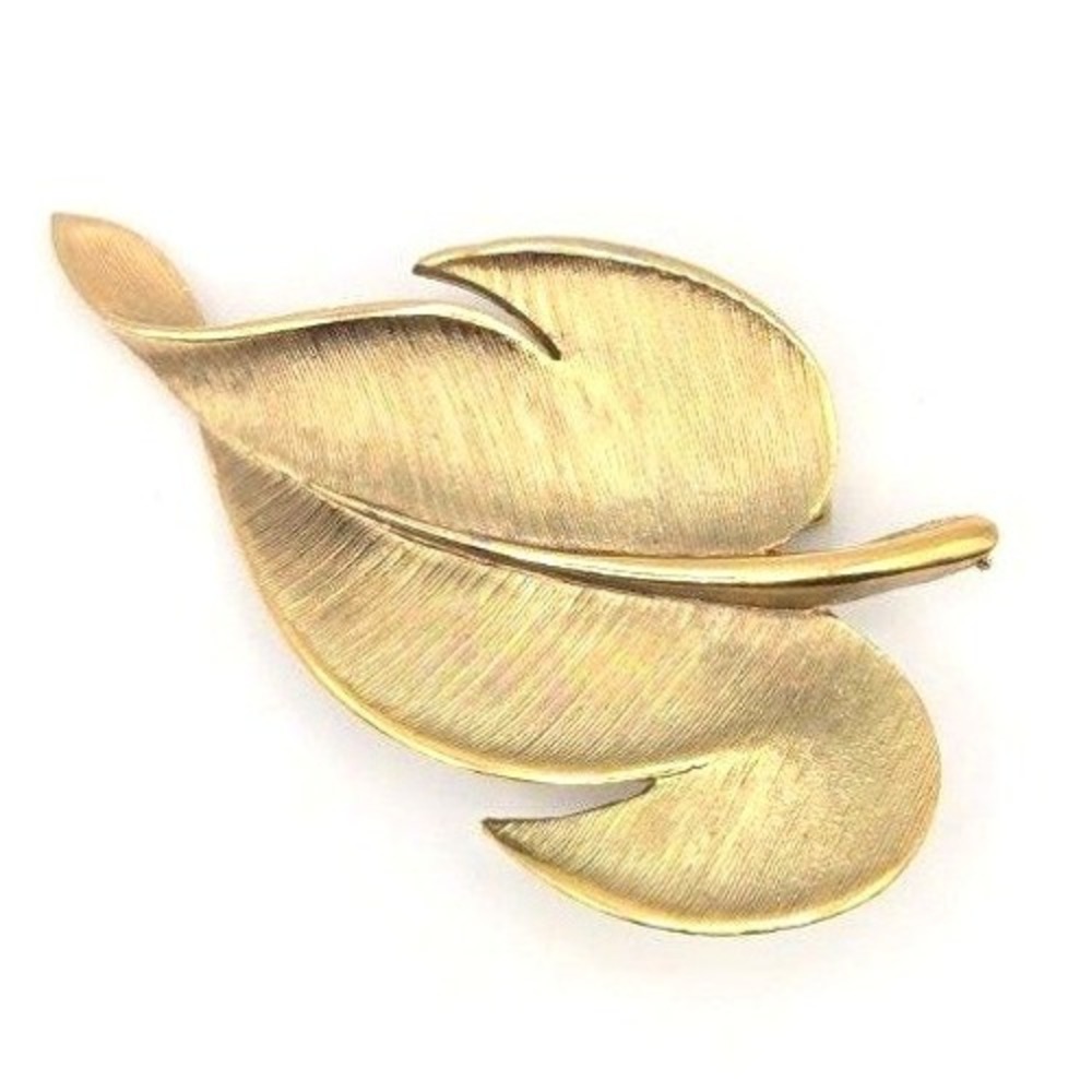 Vintage JJ Jonette Jewelry Gold Tone‎ Leaf Brooch Pin Textured